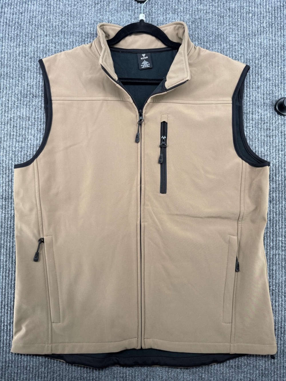 Men's Tan Softshell Vest with Zip Pockets - Unbranded